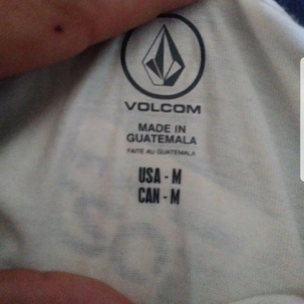 Volcom Shirt - Picture 2 of 2